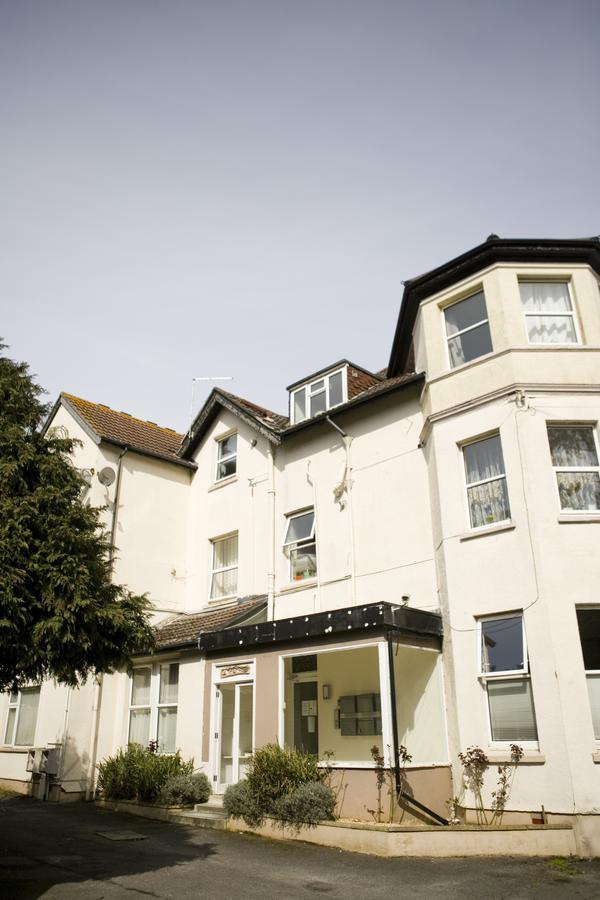 Large 2 Bedroom Apt - Near Beach - Free Parking Bournemouth Eksteriør billede